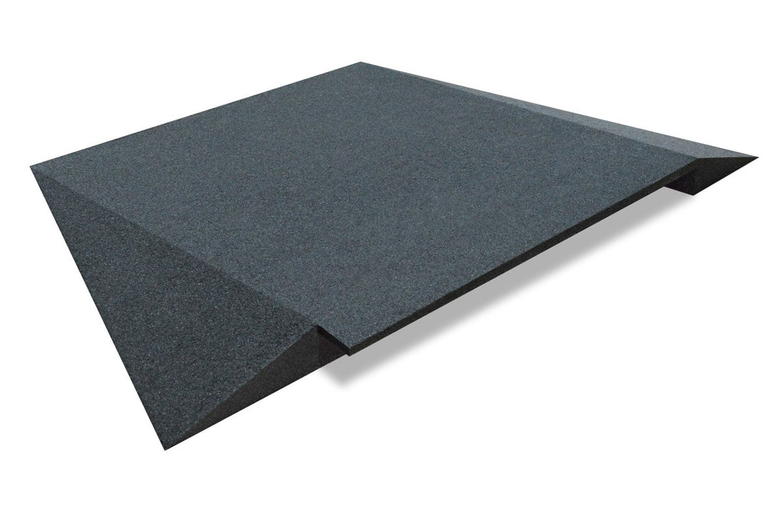 RAMP WITH CUTOUT